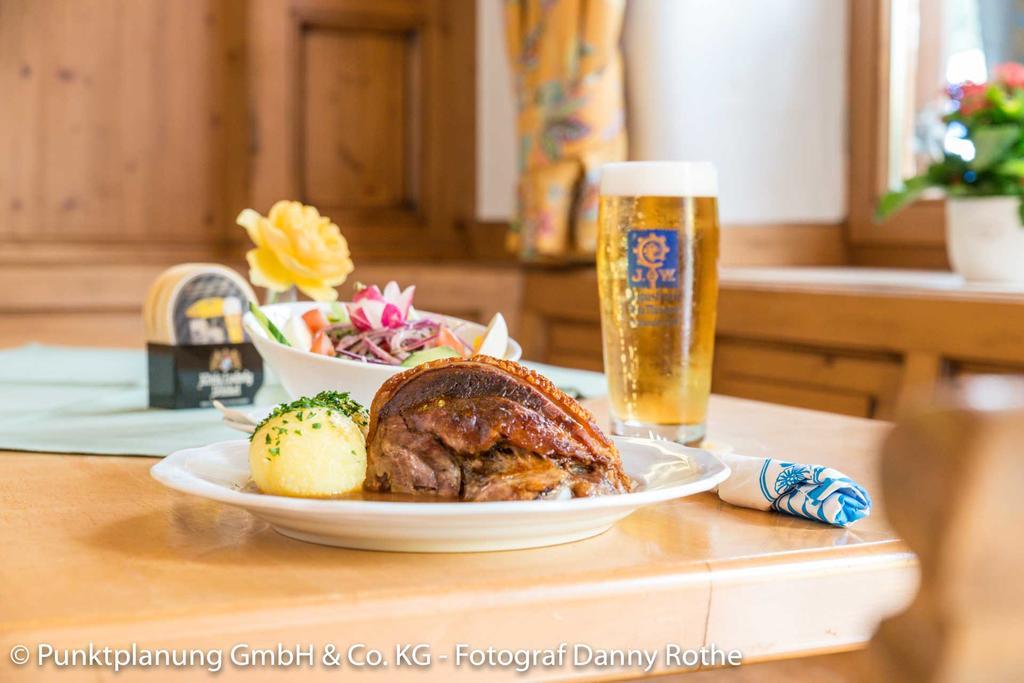 Alter Wirt Hotel Hechendorf am Pilsensee Bagian luar foto